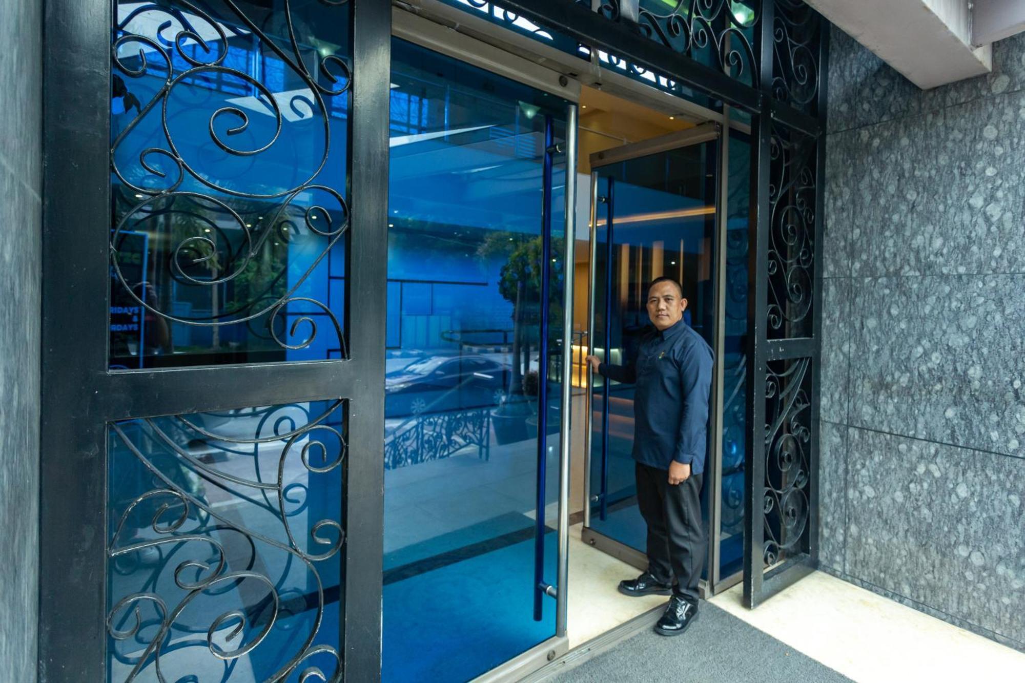 La Breza Hotel Quezon City Ngoại thất bức ảnh