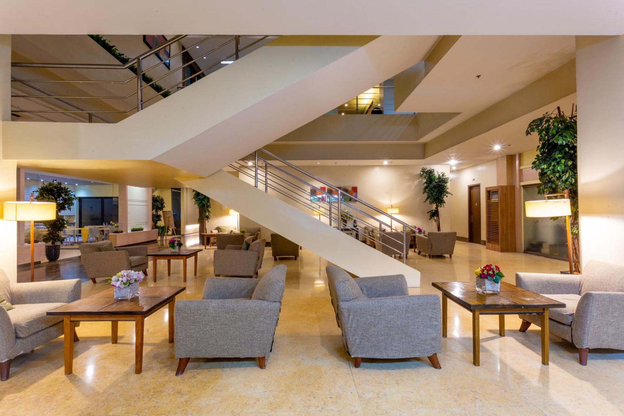 La Breza Hotel Quezon City Ngoại thất bức ảnh